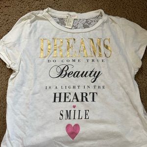 Baby tees / crop tops